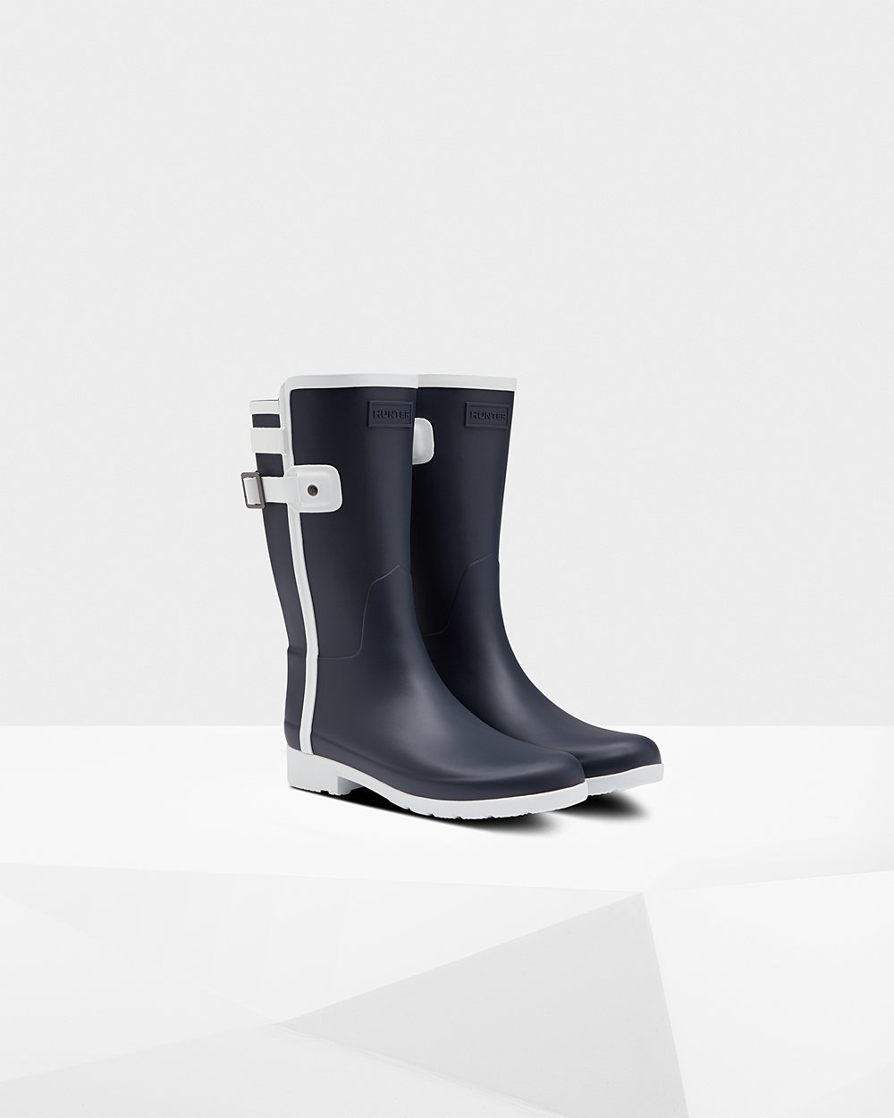 Womens Hunter Refined Slim Fit Contrast - Short Rain Boots Navy/White - 8135-THJXO